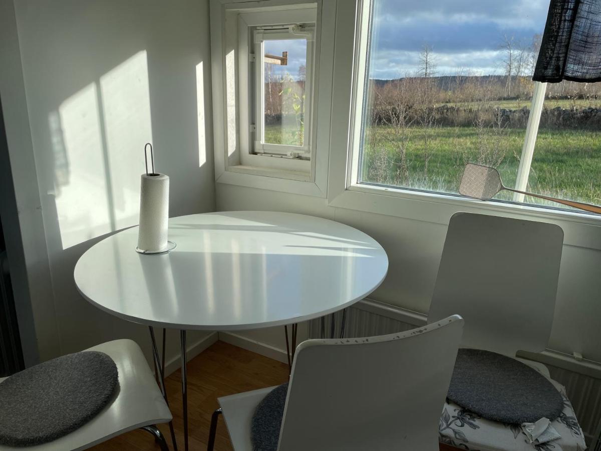 Two Small Guest Houses By Lake Rent Out As One Hjo Exteriör bild